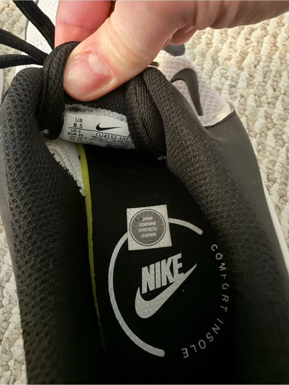Nike Black and White Running Sneakers - Picture 5 of 5